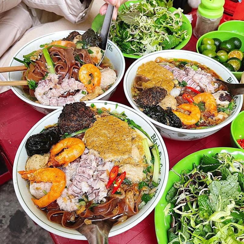 Bánh Đa Cua Hải Phòng - Food tour Hải Phòng