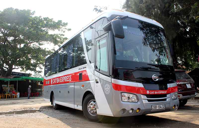 bus to Cat Ba island