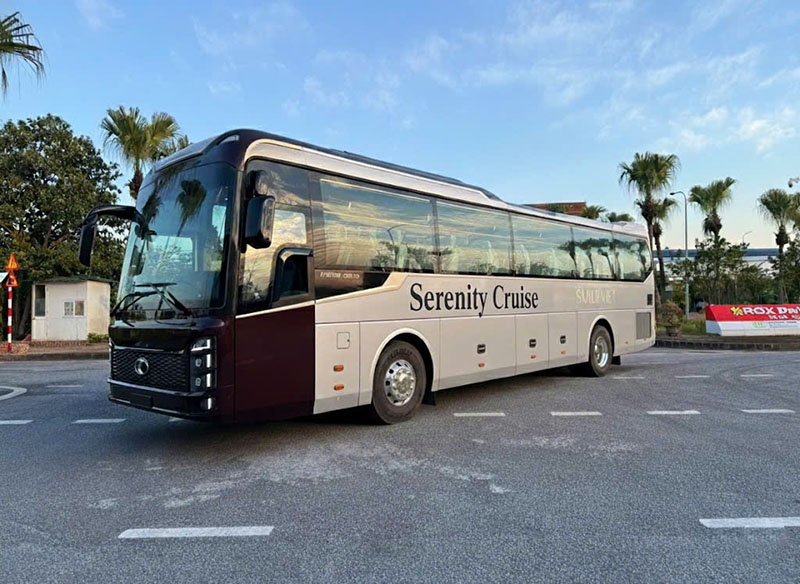 Luxury Limousine Cat Ba Express Bus Luxury Limousine Cat Ba Express Bus