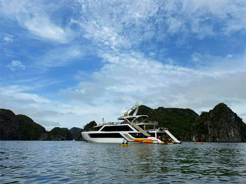 Serenity Day Cruise Overview
