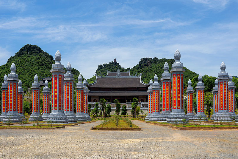 Vườn Cột Kinh Chùa Tam Chúc