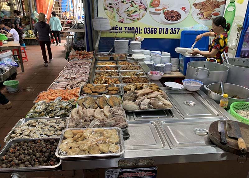 Ẩm thực chợ Cát Bà