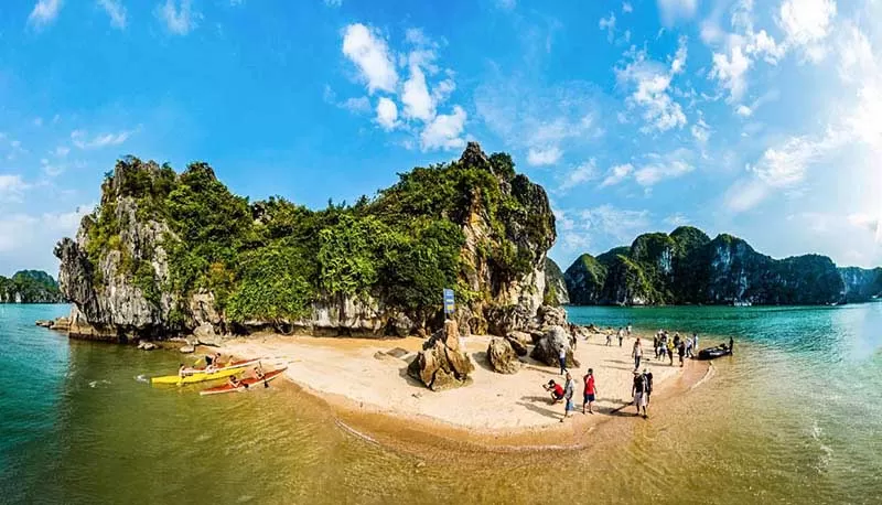 Bãi tắm Vạn Bội - bãi biển Cát Bà