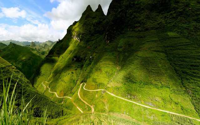 Ma Pi Leng Pass