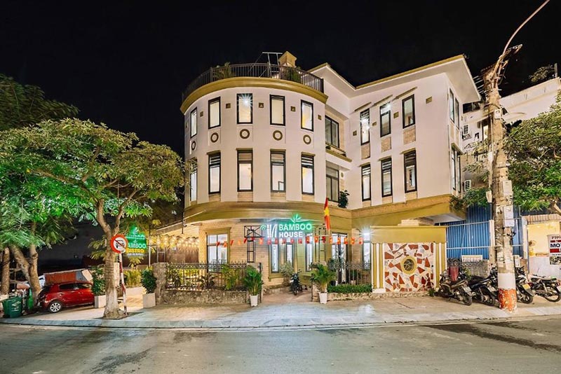 Khách sạn Bamboo House Cát Bà