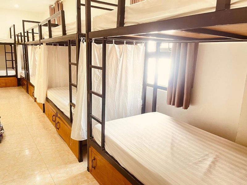 Phòng Dorm hoặc nhóm