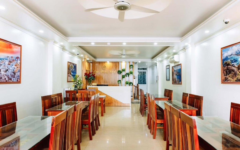 Nhà Hàng Nhà Hàng