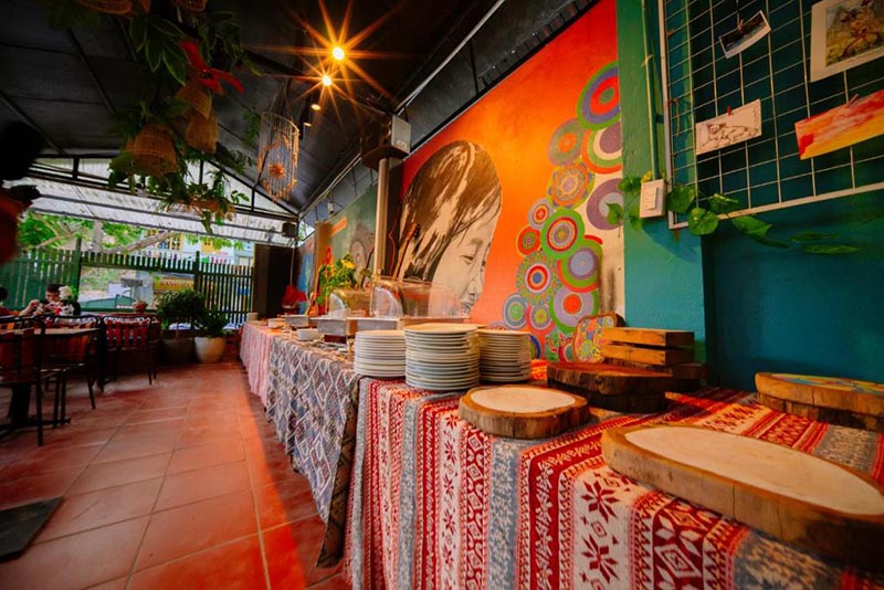 Quầy bar & Khu sinh hoạt chung