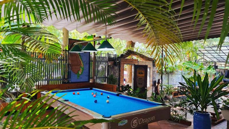 Quầy bar & Khu sinh hoạt chung