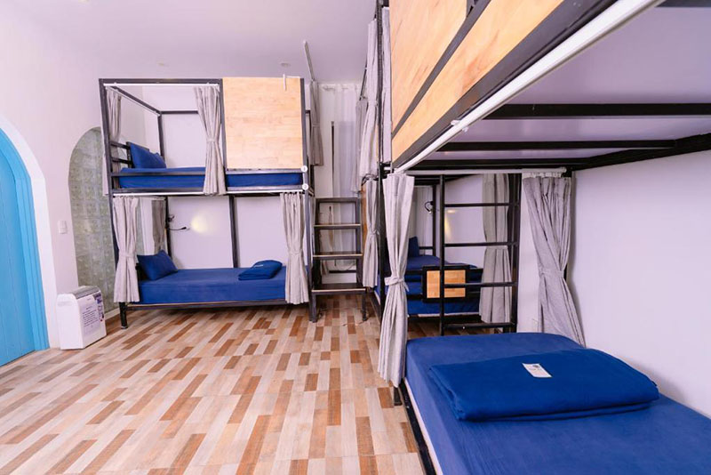 Phòng Dorm (giường tập thể)