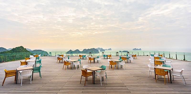 Lan Hạ Sky bar - Flamingo Cát Bà Beach Resort
