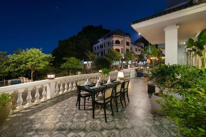 Maison Cát Bà Bay View Villa