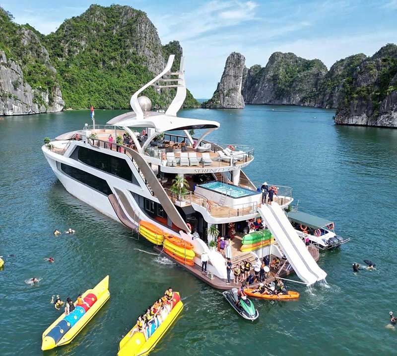 Overview Serenity Day Cruise