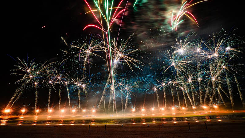 Show Pháo Hoa Dưới Nước tại Cát Bà Show Pháo Hoa Dưới Nước tại Cát Bà