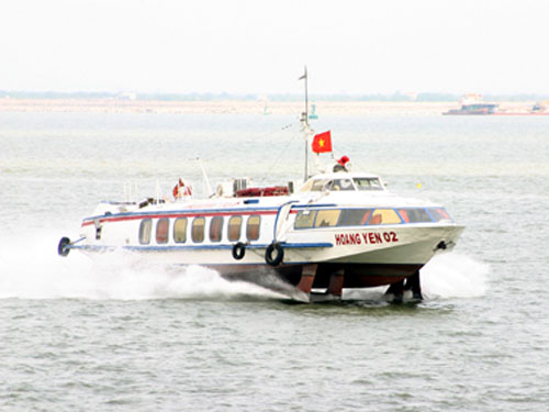 Speedboat to Cat Ba