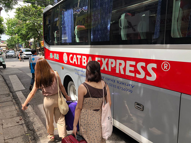 Bus Cat Ba to Hanoi