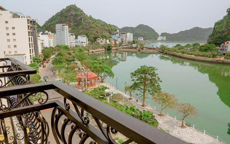 Khách sạn Sea Balcony Cát Bà Hotel