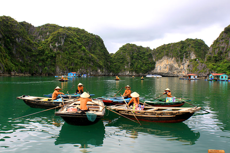 Boat women in Lan Ha Bay