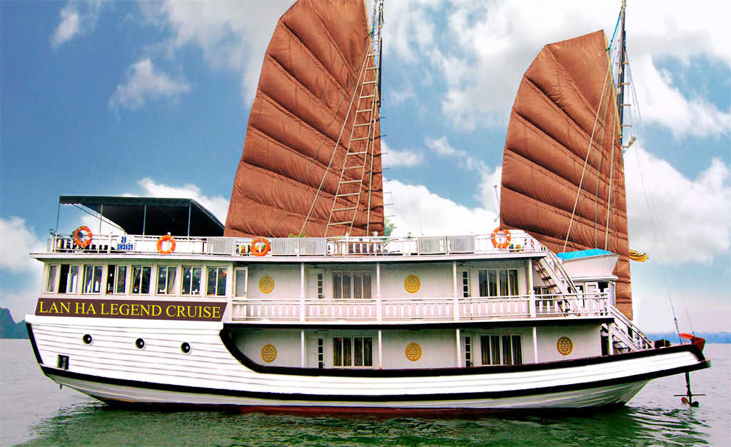 Lan Ha legend cruise