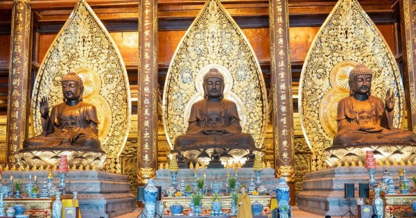Tour du lịch Chùa Tam Chúc - Địa Tạng Phi Lai tự 1 ngày