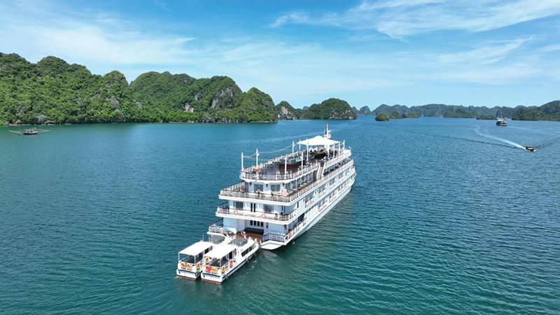 Paradise Grand Cruises - Lan Ha Bay - Halong Bay Cruises 2