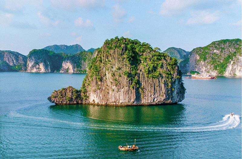 Unique Lan Ha Bay day tour from Cat Ba, Hai Phong - UNESCO TOUR 3